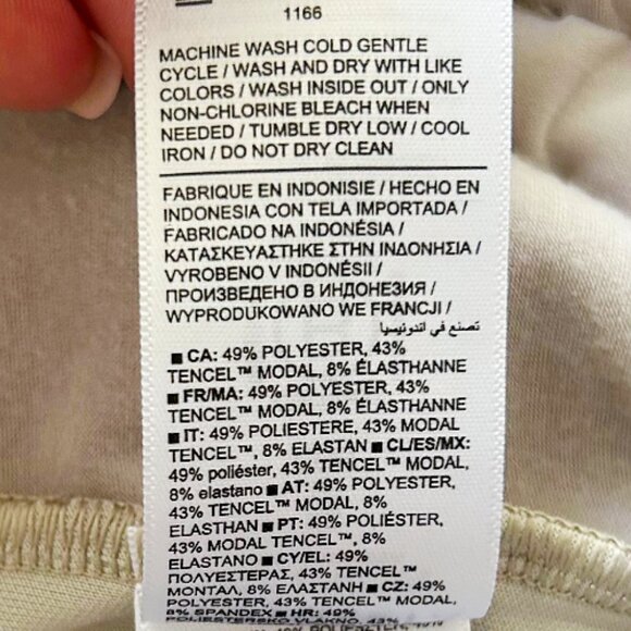 Athleta Seasoft Mid Rise Straight Crop Pant Abalone Beige SOFT Capri XS - Picture 10 of 10